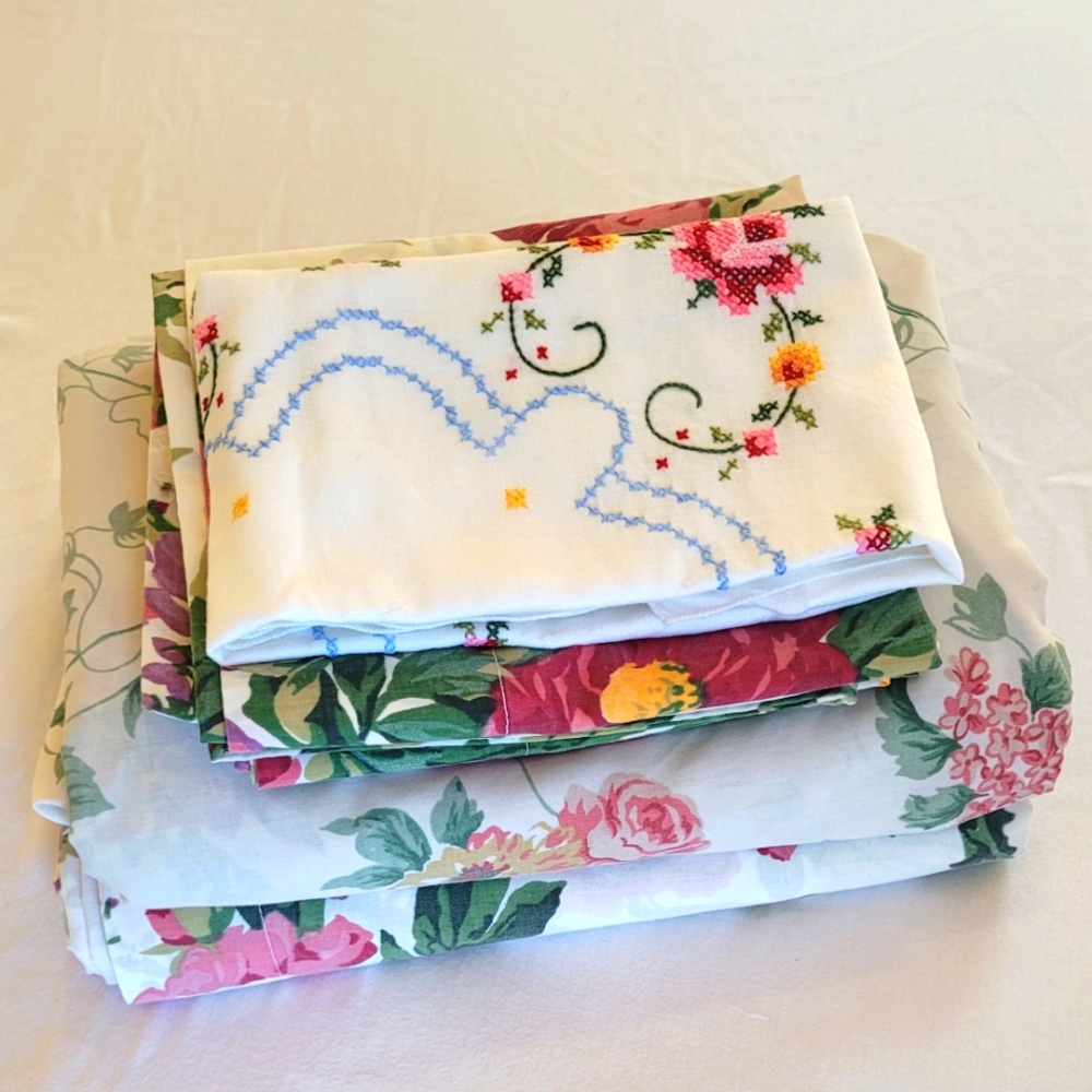 Vintage Double / Full Size 5pc Bedding Curation - Picture 12 of 12
